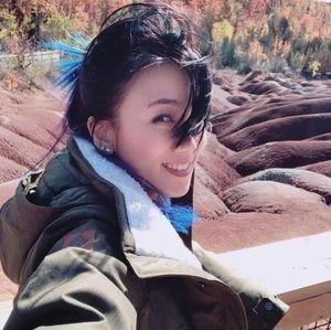 Meet your Posher, Vicky